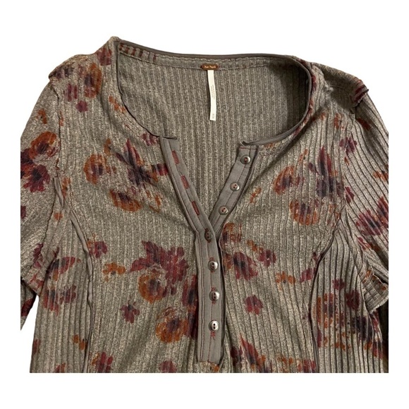 Free People Layer Me Henley Top - Picture 4 of 9